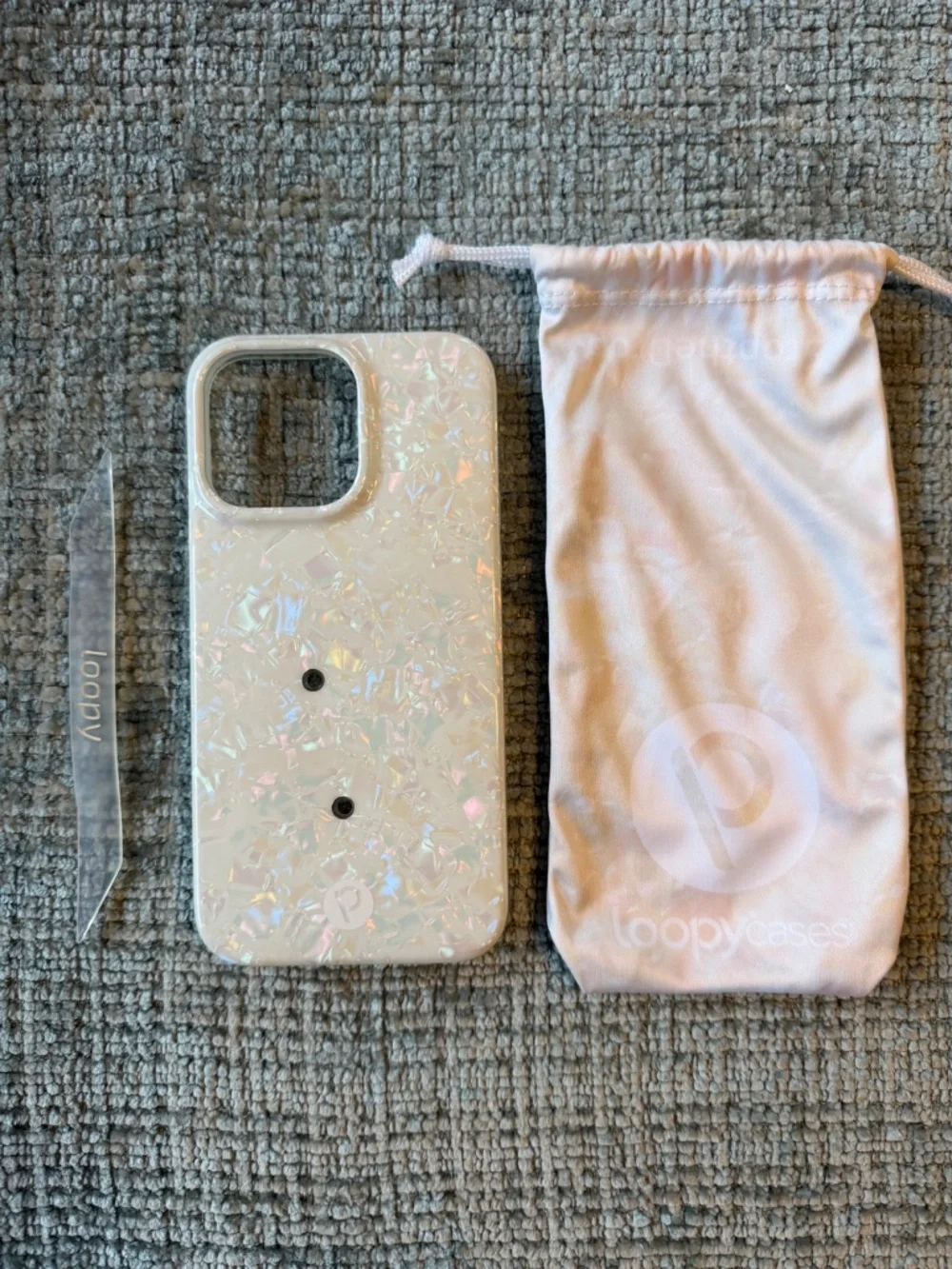 Loopy Case our white